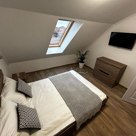 D&M Apartments 2 Satu Mare Eksteriør billede