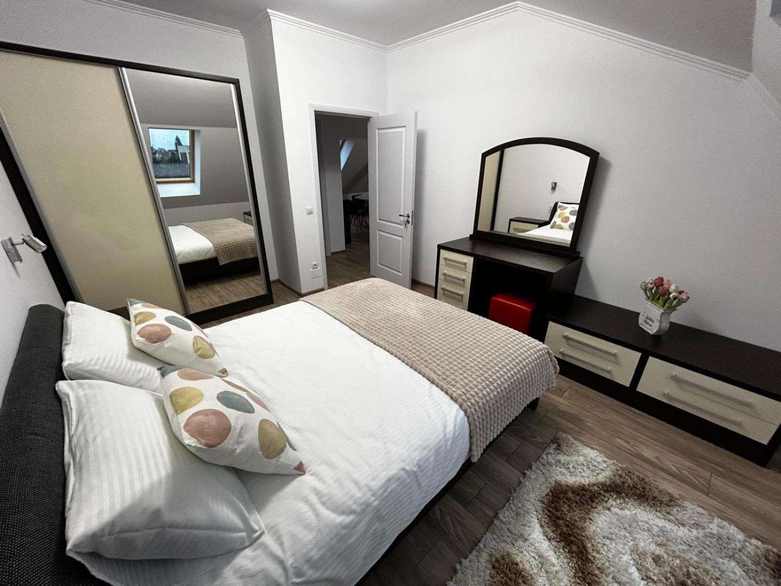 D&M Apartments 2 Satu Mare Eksteriør billede